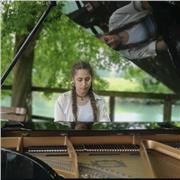 Studentessa di pianoforte presso il conservatorio di Vicenza offro lezioni private a ragazzi o bambini